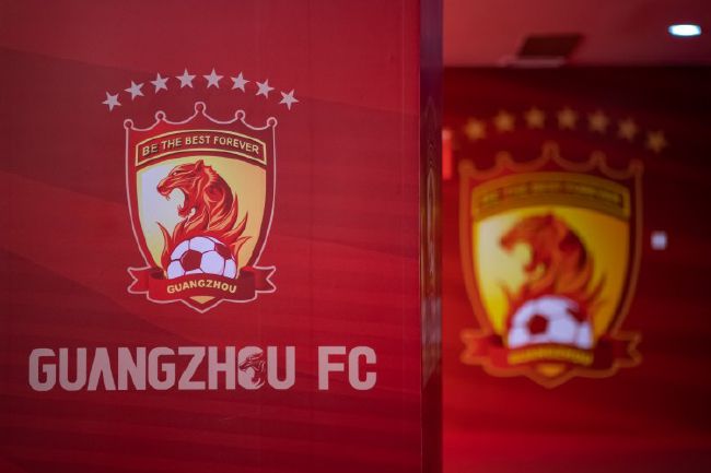 老师掀开超短裙让我挺进视频